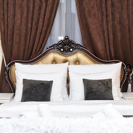 Hotel Palace Велика-Кладуша Экстерьер фото