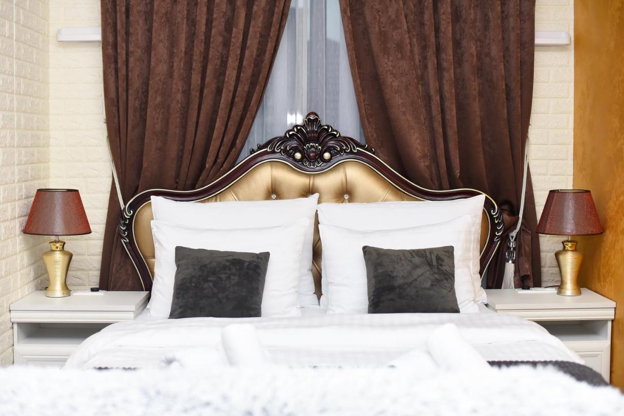 Hotel Palace Велика-Кладуша Экстерьер фото