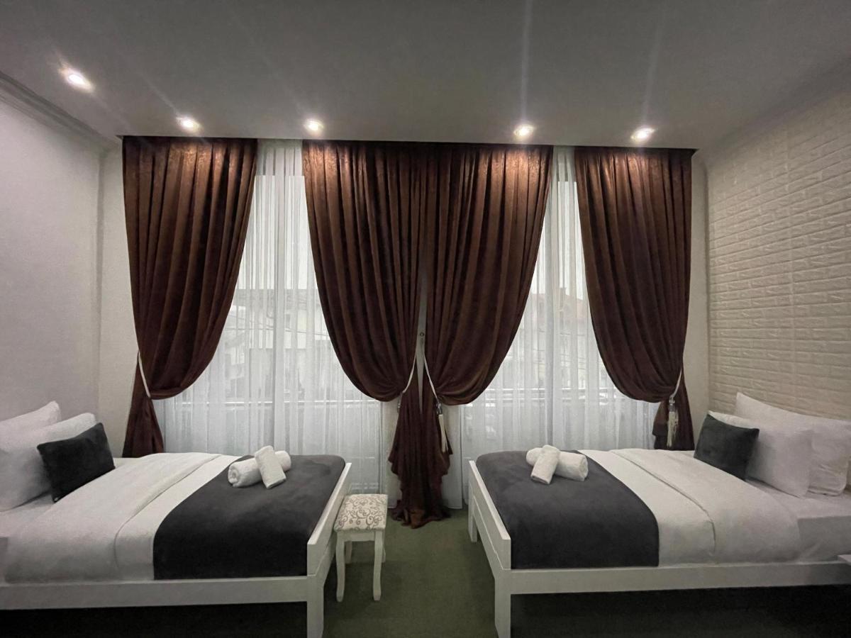 Hotel Palace Велика-Кладуша Экстерьер фото
